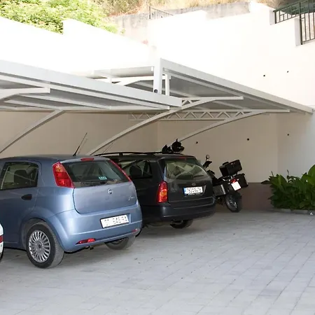 Fani - In Apartmán