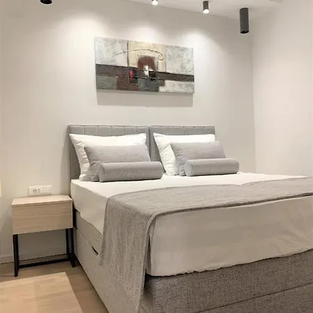 アパート Fani - In *