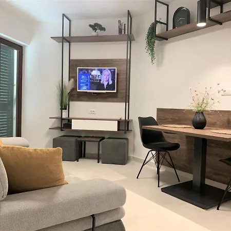 アパート Fani - In トロギール