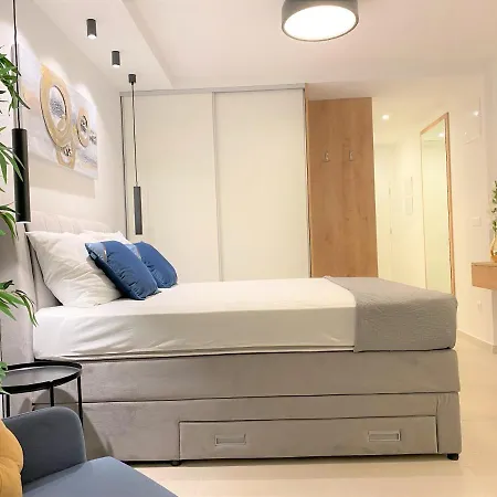 Fani - In Apartmán *
