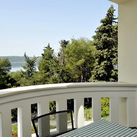 Fani - In アパート *