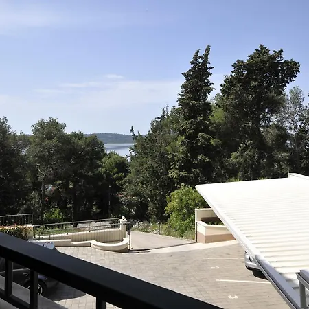 アパート Fani - In トロギール