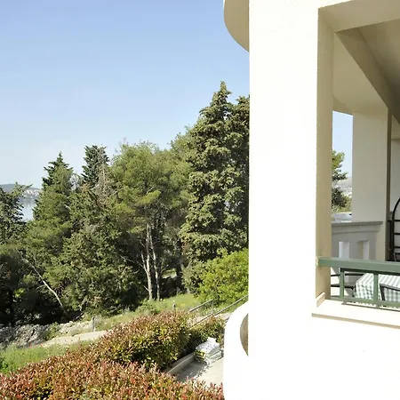 Fani - In アパート *