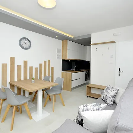 Fani - In Apartmán *