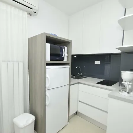 Fani - In アパート *