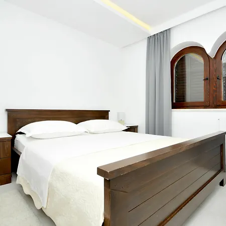 Fani - In Apartman *